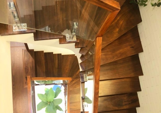 Bán nhà Nguyễn An Ninh, Hoàng Mai 54m2 X 5 tầng, MT 3.4m, giá 7.6 tỷ. LH em Lan 0975258510/ 0823040358