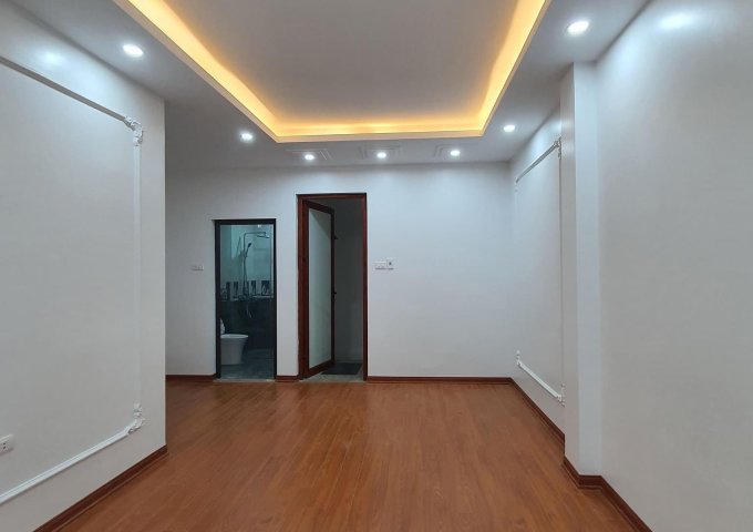 CẦN BÁN NHÀ TẬP THỂ PHỐ CỔ BÀ TRIỆU-HOÀN KIẾM, NGÃ TƯ NGUYỄN DU, GẦN MẮT TW. GIÁ 2,45 TỶ