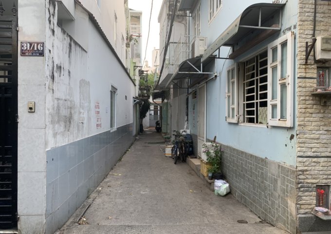 Bán nhà đường Lê Lai, 33m2, Gò Vấp. 4PN, gần bệnh viện Quân Y