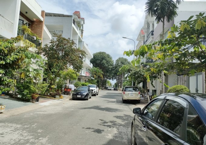 Bán nền đường B18 khu dân cư Hưng Phú 1 (Hướng Tây Nam), DT 81m2 - giá 5 tỷ (sổ đỏ) - phường Hưng Phú, quận Cái Răng, thành phố Cần Thơ.