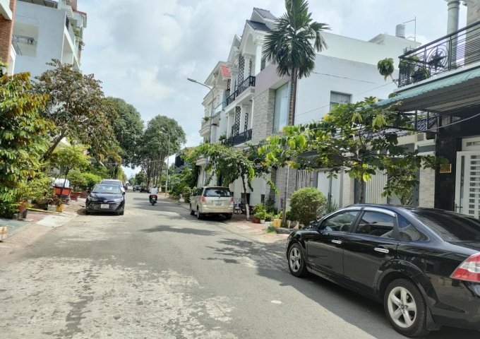 Bán nền đường B18 khu dân cư Hưng Phú 1 (Hướng Tây Nam), DT 81m2 - giá 5 tỷ (sổ đỏ) - phường Hưng Phú, quận Cái Răng, thành phố Cần Thơ.