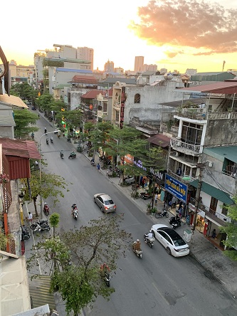 Chính chủ cần bán nhà mặt phố Khâm Thiên, Đống Đa, Hà Nội.