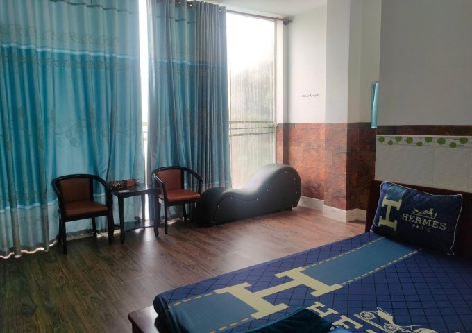 Bán Khách Sạn 5 tầng 16 phòng đường Phạm Phú Thứ Quận Tân Bình 