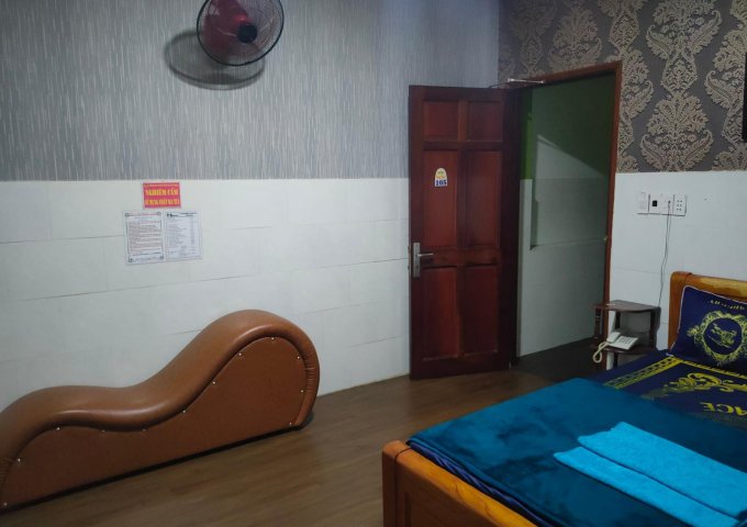 Bán Khách Sạn 5 tầng 16 phòng đường Phạm Phú Thứ Quận Tân Bình 