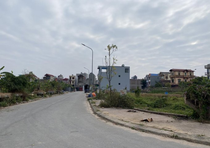 Bán đất Yên Phụ - Yên Phong - Bắc Ninh - DT 5x16m2 - đường trước 13m - View thoáng - cạnh TTYT xã - LH: 0913.296.825