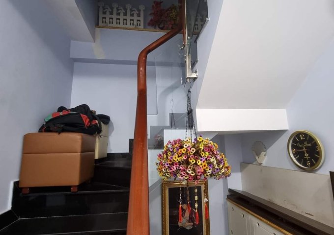 Bán nhà riêng tại Đường Cách Mạng Tháng Tám, Tân Bình,  Hồ Chí Minh diện tích 30m2  giá 4 Tỷ