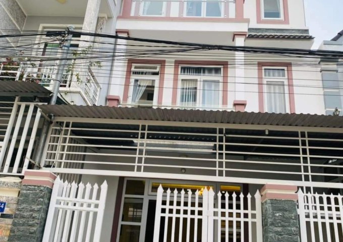 Cần bán nhà đẹp đường Nguyễn Công Trứ, Phường 2, Đà Lạt giá 11.9 tỷ