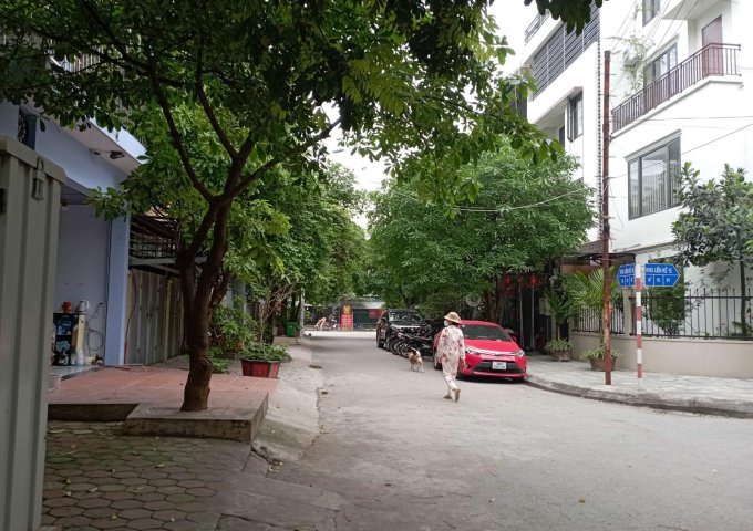 Bán nhà kinh doanh KĐT Văn Khê, ô tô đỗ cửa, 83m2x5T, giá 9,1tỷ