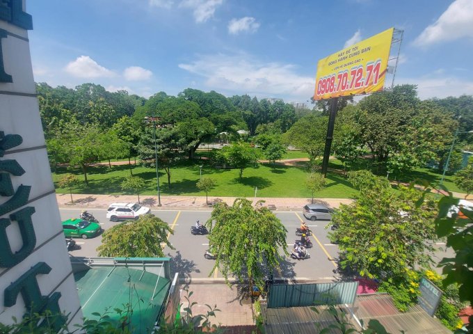 Mặt tiền Bạch Đằng,92m2,view công viên,Gò Vấp,giá 23.5 tỷ