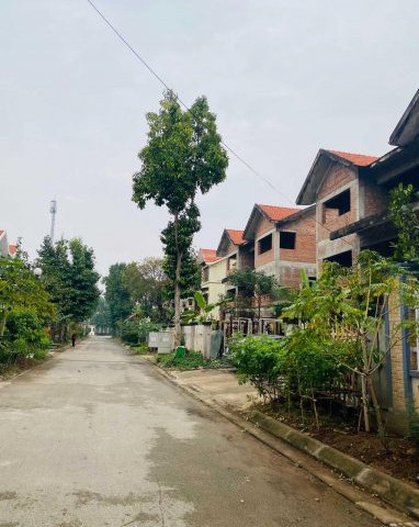 Chính chủ cần bán Biệt thự đường Vĩnh Phúc, dự án Long Việt, DT 215m giá 45tr/m2
