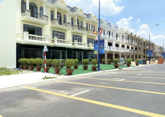 Cần bán Shophouse 1 trệt 2 lầu ngay trung tâm hành chính huyện Bàu Bàng Bình Dương