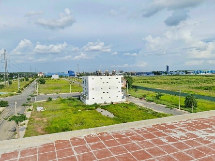 Cần bán lô đất ở Long An, mặt tiền view sông, view công viên