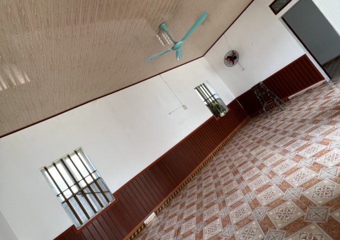 DO NHU CẦU CHUYỂN ĐỔI CÔNG VIỆC TÔI CẦN BÁN NGÔI NHÀ.THÔN ĐẠO QUỸ, XÃ NAM TIẾN