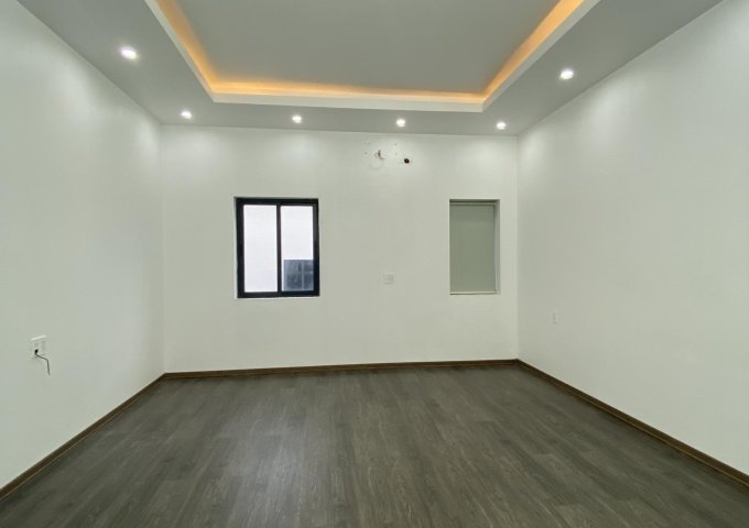 Cần cho thuê nhà 4 tầng 1 tum mặt phố Cao Sơn, Phường An Hoạch, Thành phố Thanh Hóa 120m2