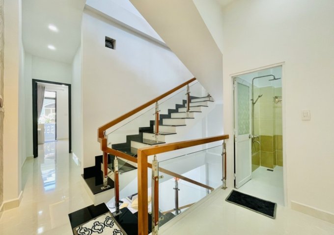 CẦN BÁN CĂN NHÀ ĐẸP 1 TRỆT 2 LẦU HẺM XE HƠI 5M. ĐƯỜNG SỐ 3, P.9 , GÒ VẤP , TP. HCM.