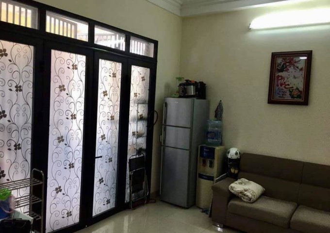 Bán nhà phố Vũ Hữu, Kinh doanh đỉnh, giá 3 tỷ hơn