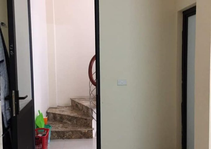 Bán nhà phố Vũ Hữu, Kinh doanh đỉnh, giá 3 tỷ hơn