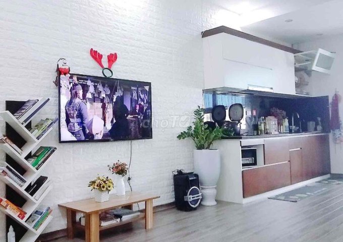 Chính chủ đăng tin cần bán căn hộ 83m2 HH3C tầng 40 Linh Đàm