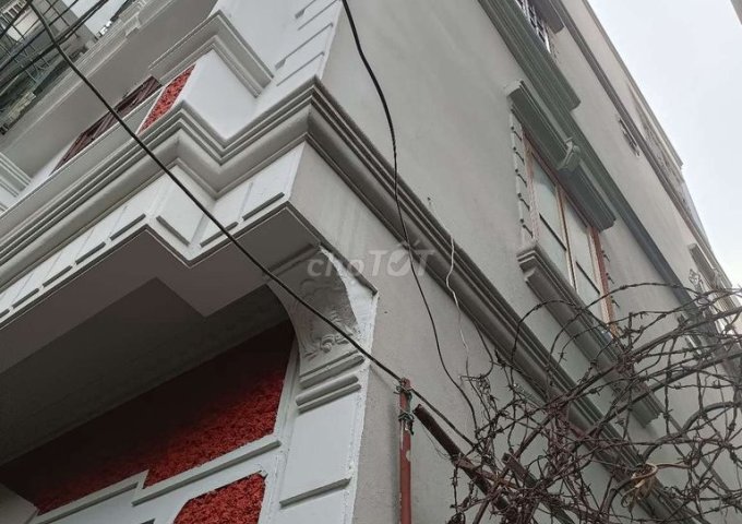 Chính chủ bán nhà 4 tầng tại Đường Tam Trinh, Phường Mai Động, Quận Hoàng Mai, Hà Nội.