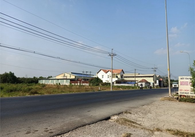 ĐẤt MẶT TIỀN TỈNH LỘ 8 TÂN AN HỘI CỦ CHI 10.6HA 2.6TR/1M2