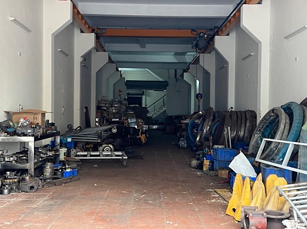 Chính chủ cần Cho thuê nhà mặt phố Ngô Gia Tự, Long Biên, Hà Nội, DTSD= 800m2, nhà hai mặt bên thoáng có thể treo biển quản cáo lớn