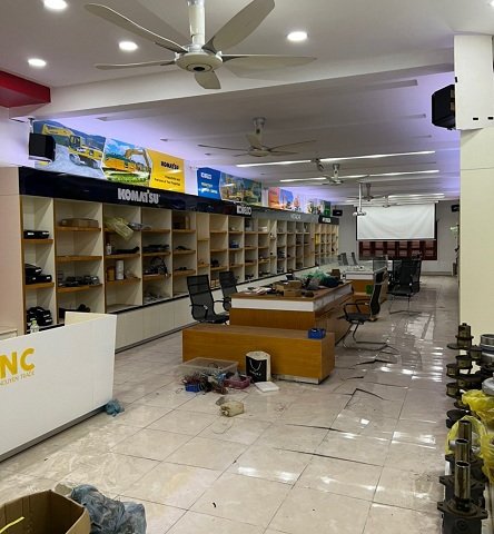 Chính chủ cần Cho thuê nhà mặt phố Ngô Gia Tự, Long Biên, Hà Nội, DTSD= 800m2, nhà hai mặt bên thoáng có thể treo biển quản cáo lớn