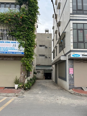 Chính chủ cần Cho thuê nhà mặt phố Ngô Gia Tự, Long Biên, Hà Nội, DTSD= 800m2, nhà hai mặt bên thoáng có thể treo biển quản cáo lớn