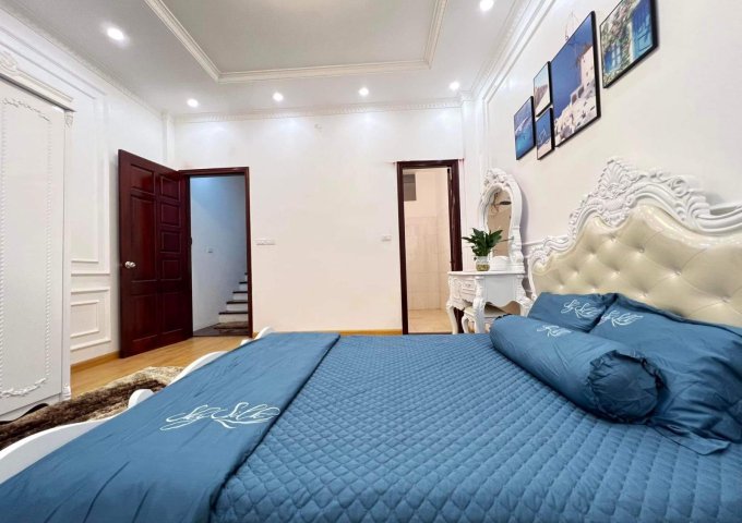 BÁN NHÀ 5 TẦNG VÕ CHÍ CÔNG CẦU GIẤY - LH 0369492044