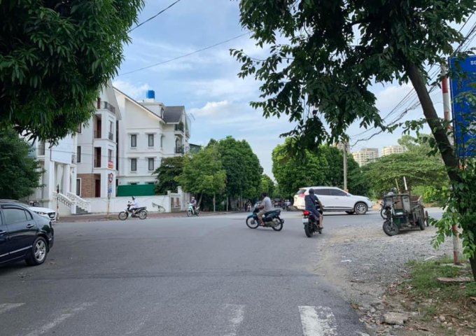 Bán gấp Biệt thự Vinaconex 3, Trung Văn, Từ Liêm  căn góc vỉa hè kinh doanh Quán Bia, Cafe cực tốt