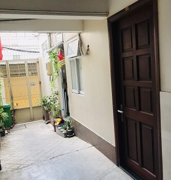 Cho thuê nhà chính chủ tại: 125/42/… Bùi Đình Tuý, P24, Bình Thạnh, TP Hồ Chí Minh. Nhiều xẹt nhưng đường rất rộng oto 7 chỗ vào nhà