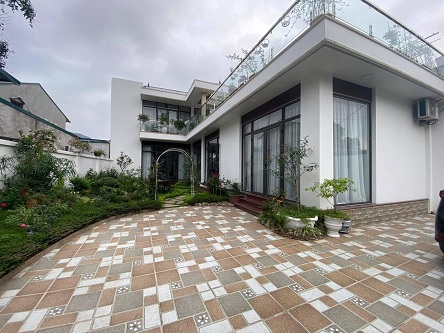 Bán gấp 2 lô đất và nhà tại tổ 8, Phường Tân Thịnh, Tp Hòa Bình