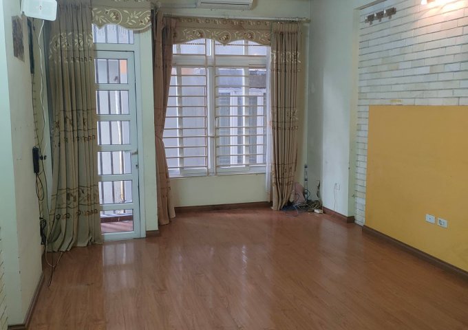 Bán nhà “đẹp” Vạn Bảo, Ba Đình 4 tầng 50 m2 giá 6.5 tỷ.