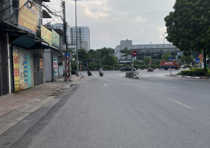 CHÍNH CHỦ CẦN TIỀN BÁN GẤP 100M2 ĐẤT TẠI PHỐ ĐỨC GIANG, PHƯỜNG ĐỨC GIANG, QUẬN LONG BIÊN, HÀ NỘI.