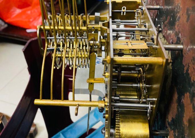 Đồng Hồ treo tường mang thương hiệu Vedette