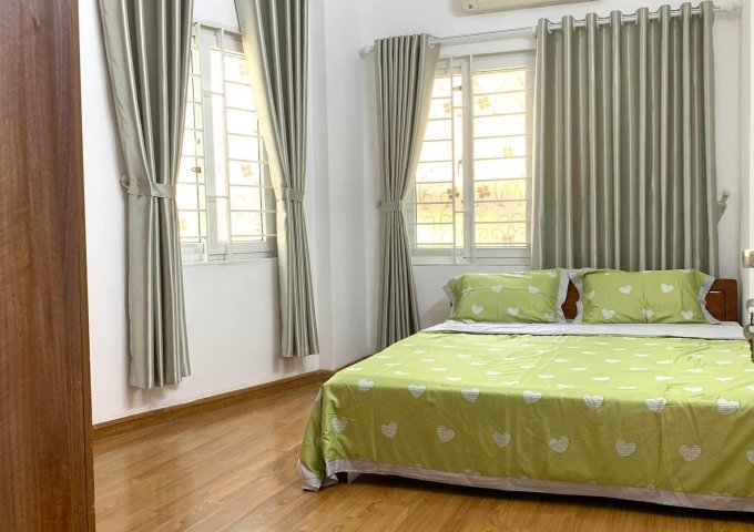 Bán Nhà phố Giang Văn Minh Ba Đình, 40m2 x 5T, ô tô, KD, Giá 8,3 tỷ.