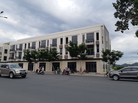 Chính Chủ Cho Thuê Shophouse Mặt Tiền Số 99 Lê Văn Việt Quận 9 Hồ Chí Minh