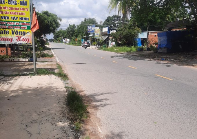 SANG NHƯỢNG QUÁN CAFE. MẶT TIỀN ĐƯỜNG HÙNG VƯƠNG (HL1), PHƯỚC ĐÔNG, GÒ DẦU, TÂY NINH.