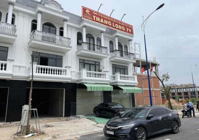 NHANH TAY SỞ HỮU NGAY NHÀ PHỐ - SHOPHOUSE THĂNG LONG 2 – BÌNH DƯƠNG VỚI GIÁ TỐT NHẤT , CÁCH QL13 CHỈ VÀI TRĂM MÉT.