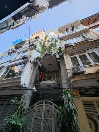 Nhà đẹp cần bán ngõ 16 phố Huỳnh Thúc Kháng, Láng Hạ, Đống Đa, HN