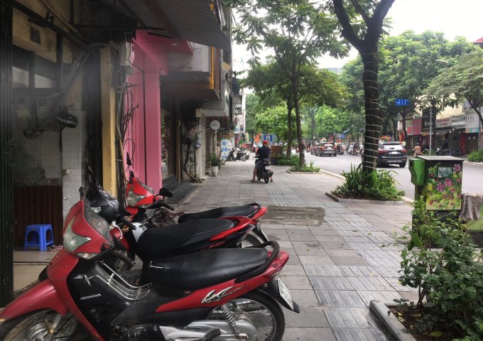 Cho thuê cửa hàng mặt đường số 24 Phố Huế, Hoàn Kiếm, Hà Nội.