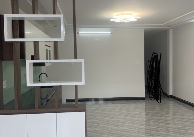 DO CHUYỂN CÔNG TÁC CHÍNH CHỦ CẦN BÁN NHÀ MỚI XÂY ĐƯỜNG CAO THẮNG.