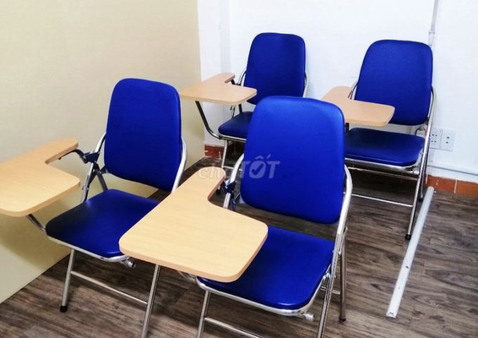 Thiếu người quản lý nên tôi cần sang nhượng lại một trung tâm Ngoại ngữ.