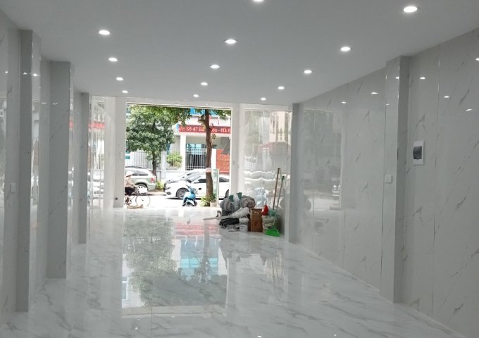 Chính chủ cần cho thuê mặt phố số 64 Bà Triệu, Hà Đông, Hà Nội.