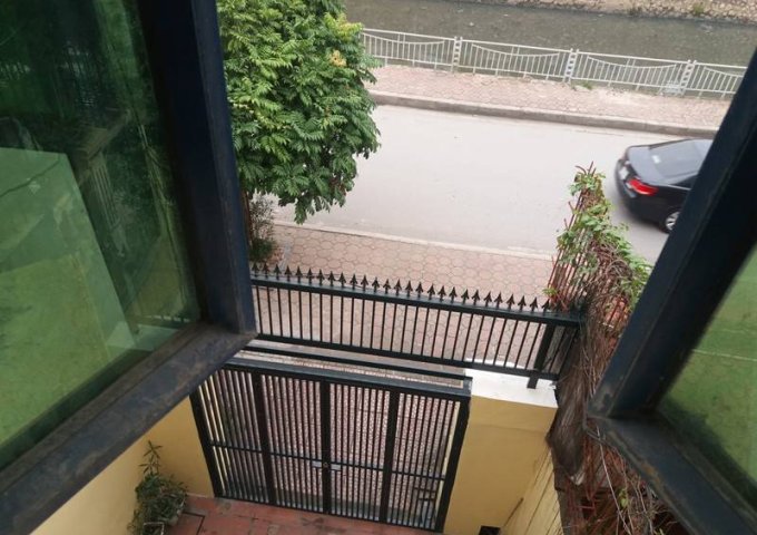 CHÍNH CHỦ cần BÁN NHÀ mặt đường Bờ Sông Sét, ngõ 553 Giải Phóng