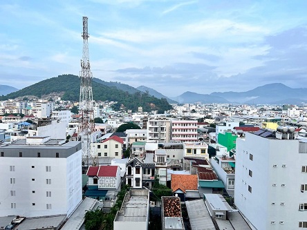 Cho thuê căn hộ full nội thất ngay sát biển Nha Trang theo tháng