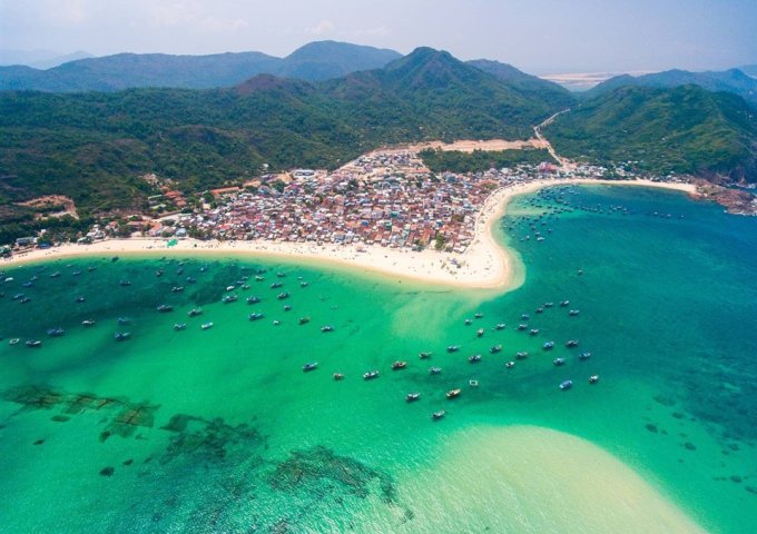 Chính chủ cần bán mặt tiền vị trí đắc địa mặt biển khu du lịch Hòn Khô - Nhơn Hải - Quy Nhơn.