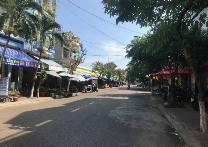 Bán nhà mặt tiền gần chợ Đường Tôn Đức Thắng thành phố Quy Nhơn