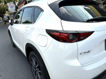 Bán Mazda CX5 2.0 luxury 2018. Xe cọp đẹp. Màu trắng ngọc trinh