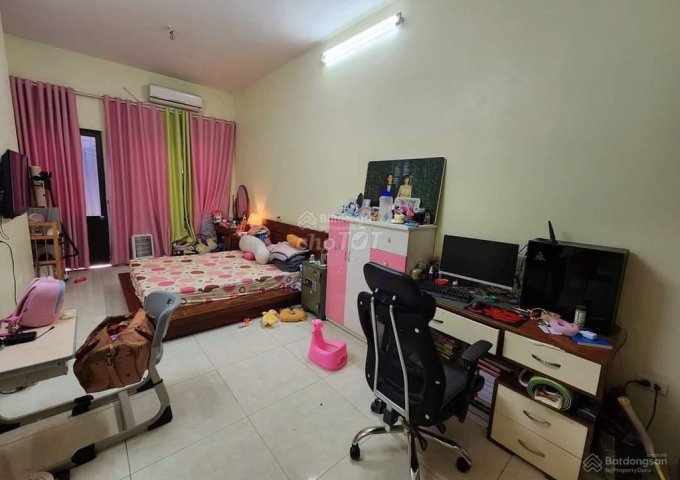 Chính Chủ Cần Bán Nhà Ngõ1194 Đường Láng,