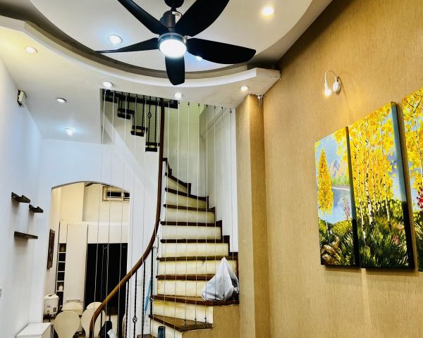 Bán nhà 4 tầng, tổng diện tích 144m2 tại ngõ 72 đường Nguyễn Trãi, Thanh Xuân, Hà Nội